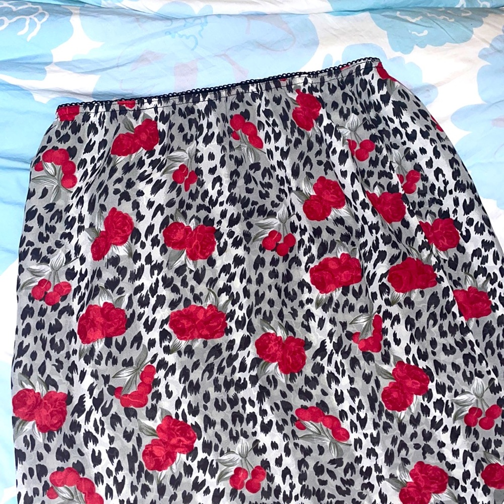 🌹 Vintage Slip Skirt 🌹